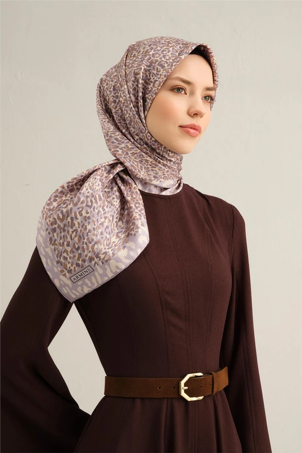 Armine Desenli İpek Sura Eşarp